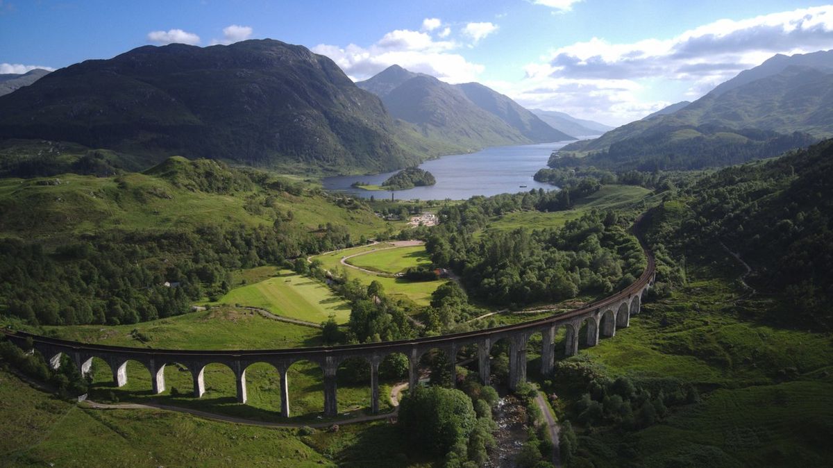 Skotské dráhy hledají strojvedoucího na trasu z filmu o Harrym Potterovi